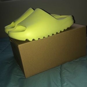 Yeezy Slides